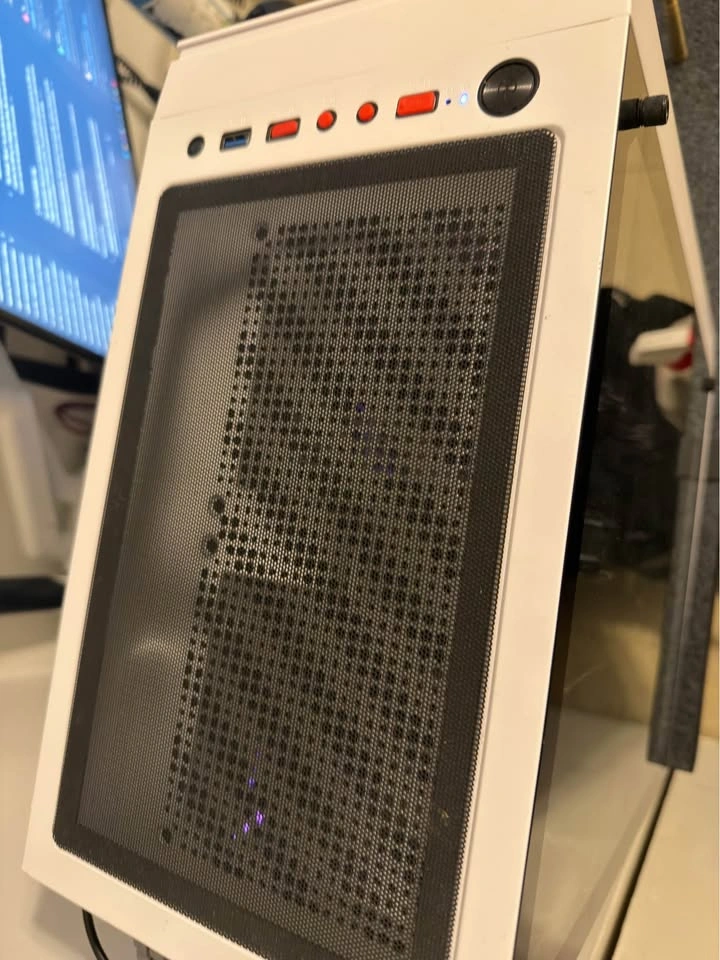Gaming computer CASE ONLY ATX Mid Tower white glass - photo 3