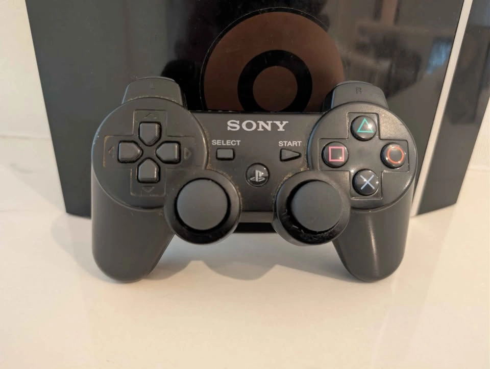 Sony PlayStation 3 (PS3) Fat 80GB Console Bundle - photo 5