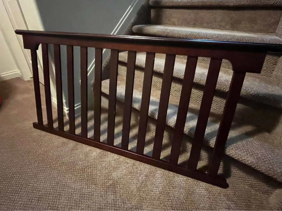 Graco Convertible Jordan Crib, mattress and bedding - photo 2