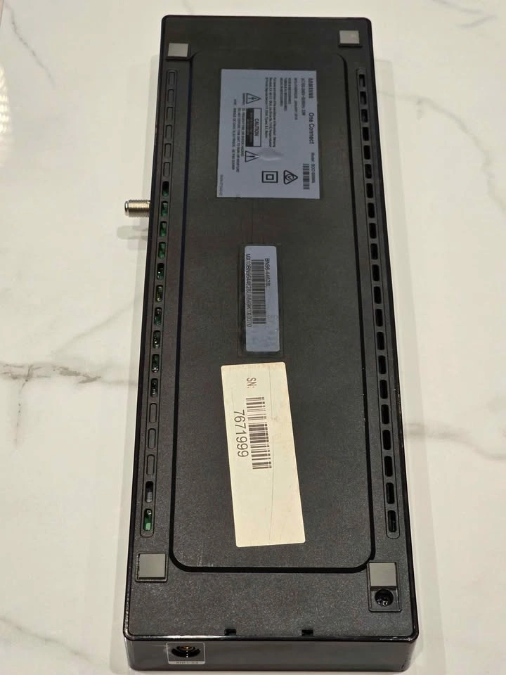 Samsung One Connect Box - photo 2