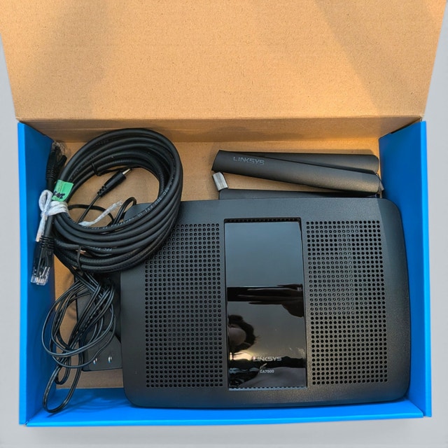 Linksys EA7500 AC1900 Router + Free D-Link Router & Extender - photo 3