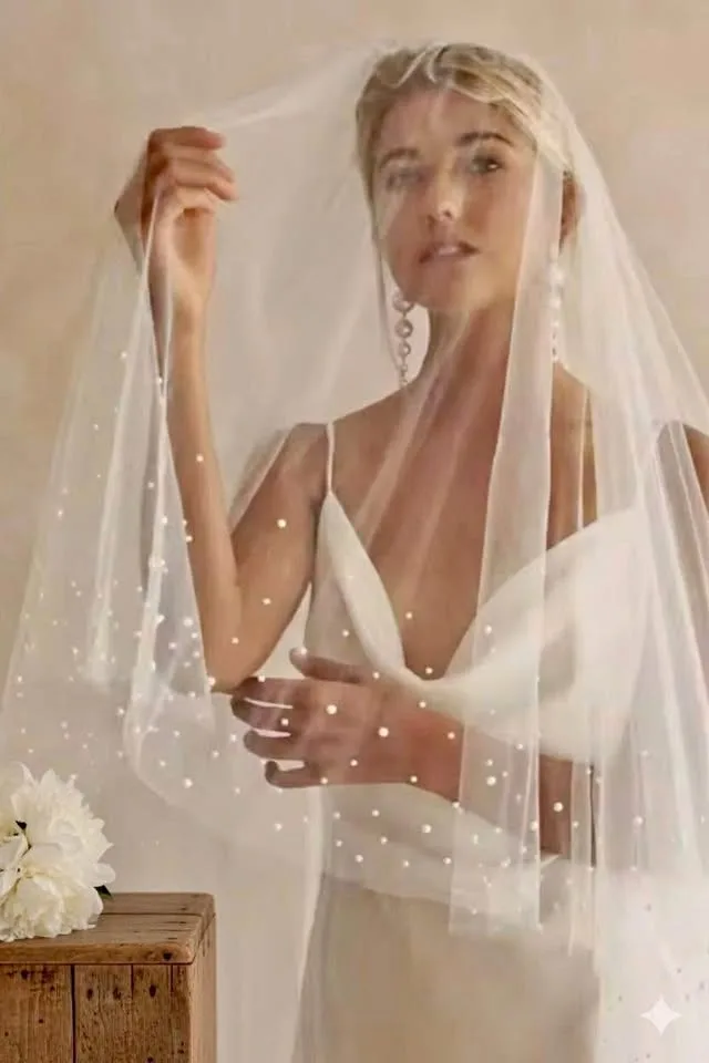 Fingertip soft white blusher veil thumbnail