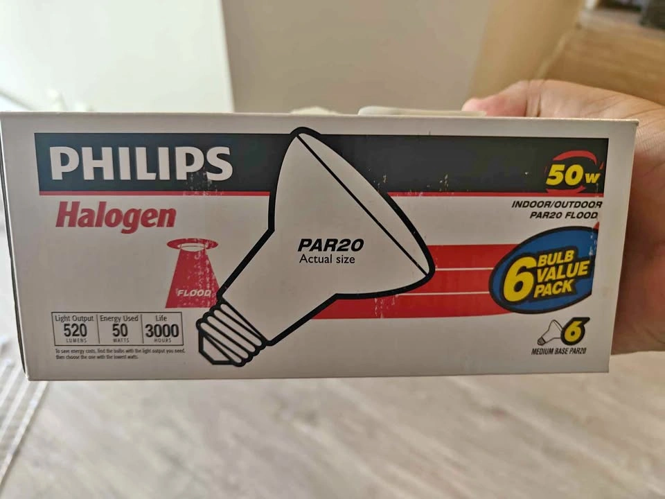 Philips halogen flood yellow lights - 3 bulbs
