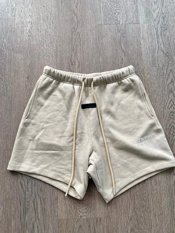 Essentials Shorts Small