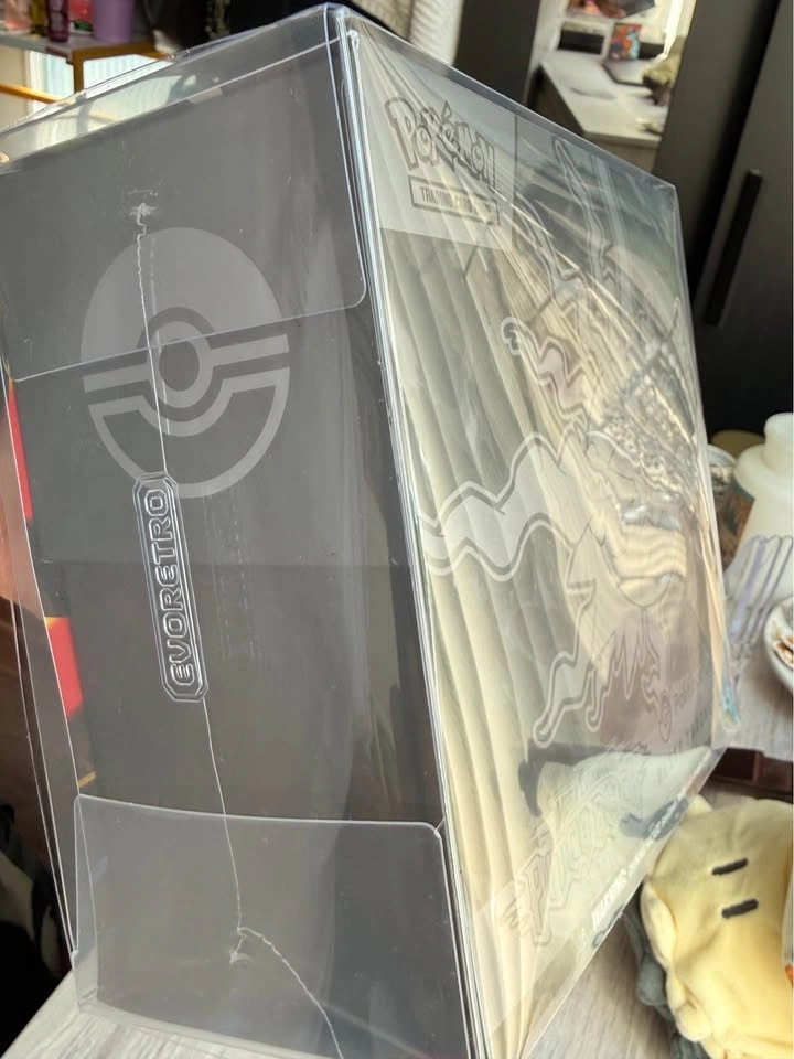 Pitch Black ETB (PC Exclusive) - Case Included - photo 5