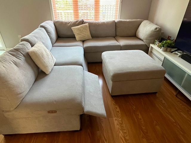 Cozy Modular Sectional Couch with Power Recliner & Storage - photo 3