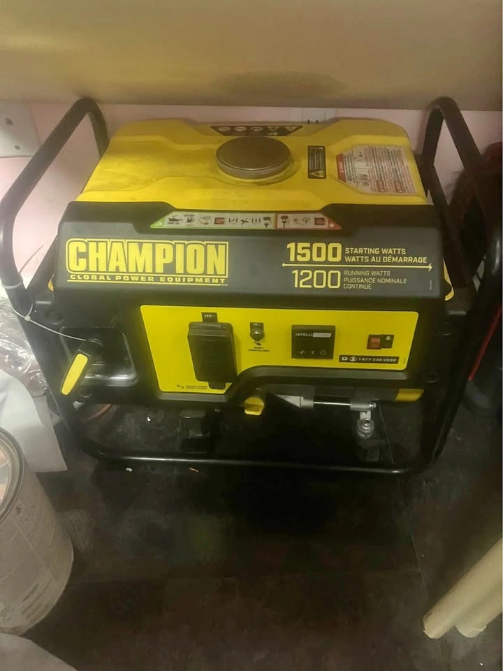 Champion 1500/1200 Watt Portable Generator