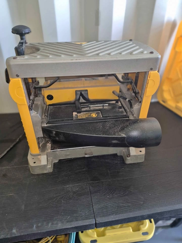 DEWALT 12 1/2-inch Thickness Planer with 3-Knife Cutter Head - photo 2