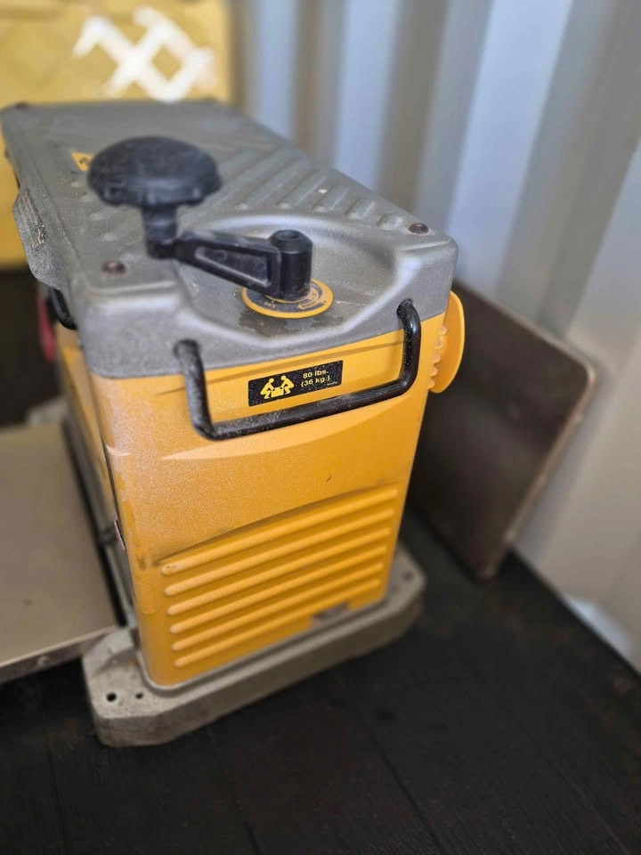 DEWALT 12 1/2-inch Thickness Planer with 3-Knife Cutter Head - photo 4