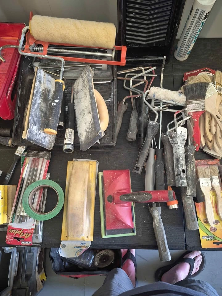 Painting supplies - photo 4