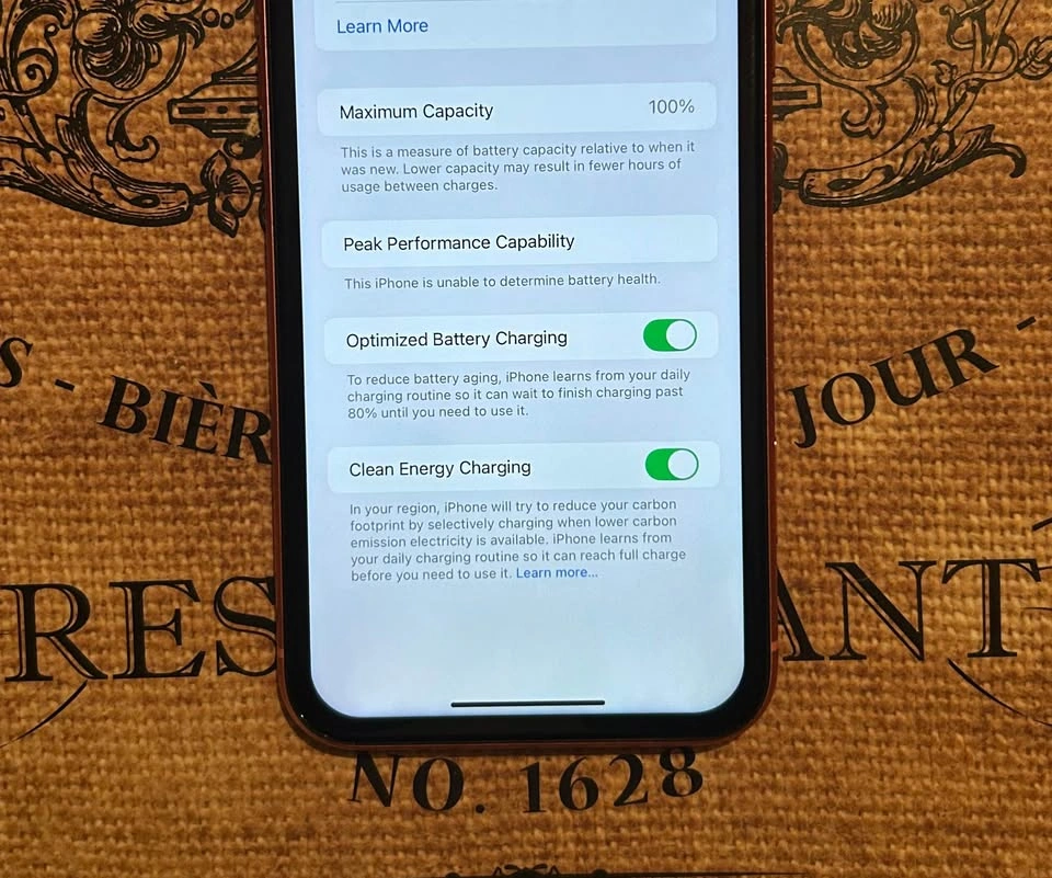 (100%)iPhone XR 64GB-Excellent Con+ Accessories - photo 2