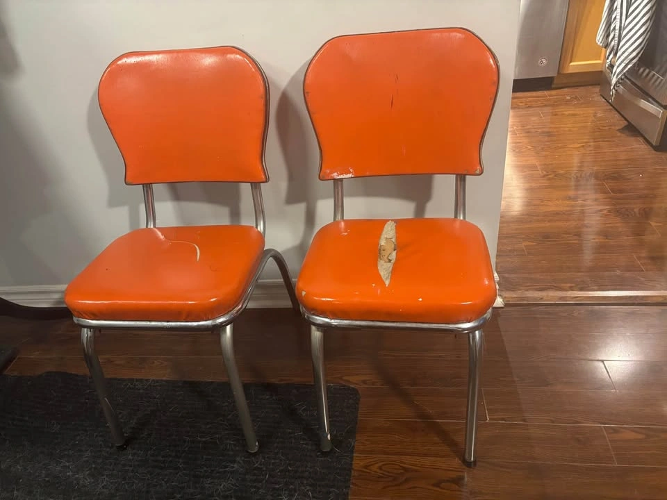 Retro orange dining table and 2 chairs - photo 3