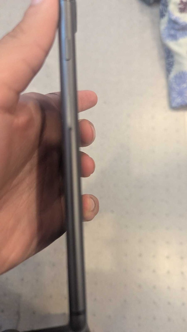 iPhone 8 Plus - 64gb - 80% Battery Health - photo 4