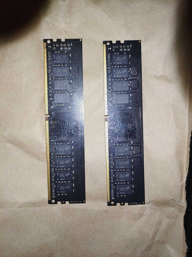 32 GB DDR4 SK Hynix 2x16GB SDRAM