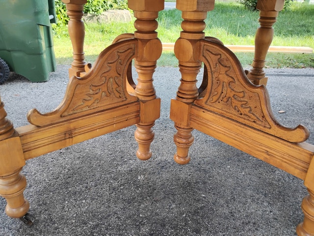 Antique Farmhouse table - photo 4