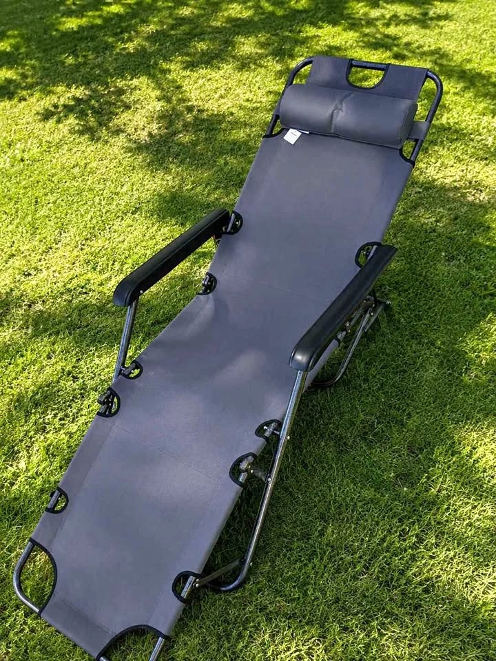 Outsunny foldable Lounge Chair