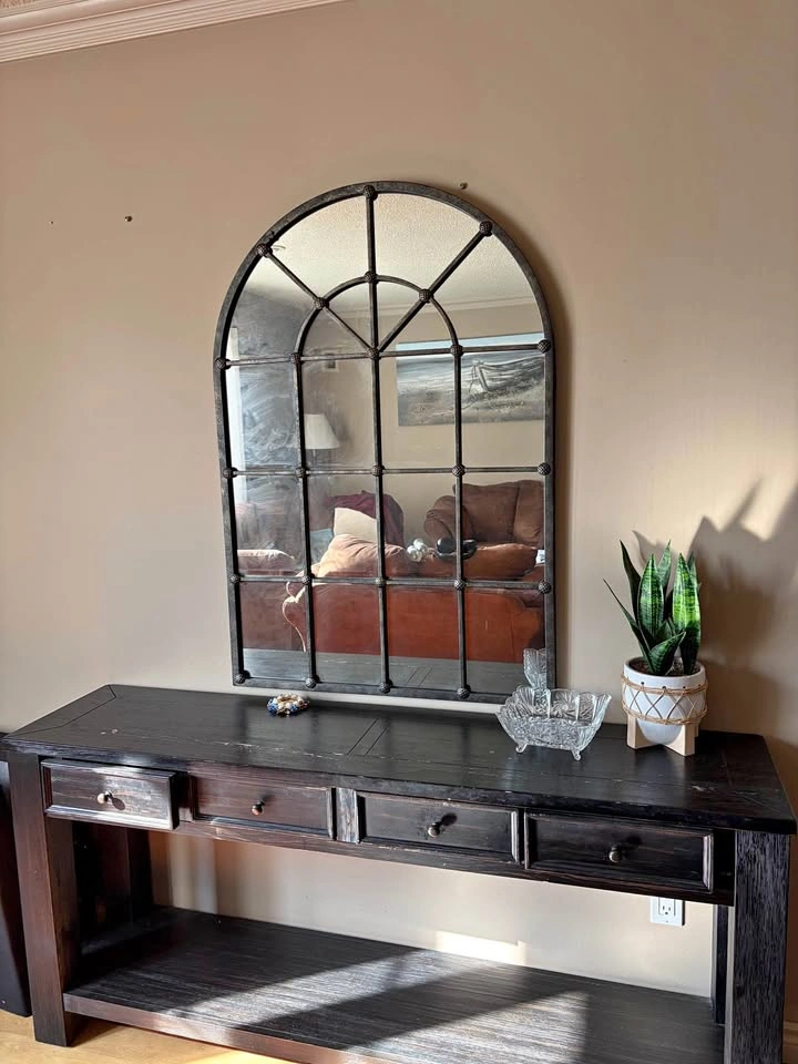 Console table and mirror