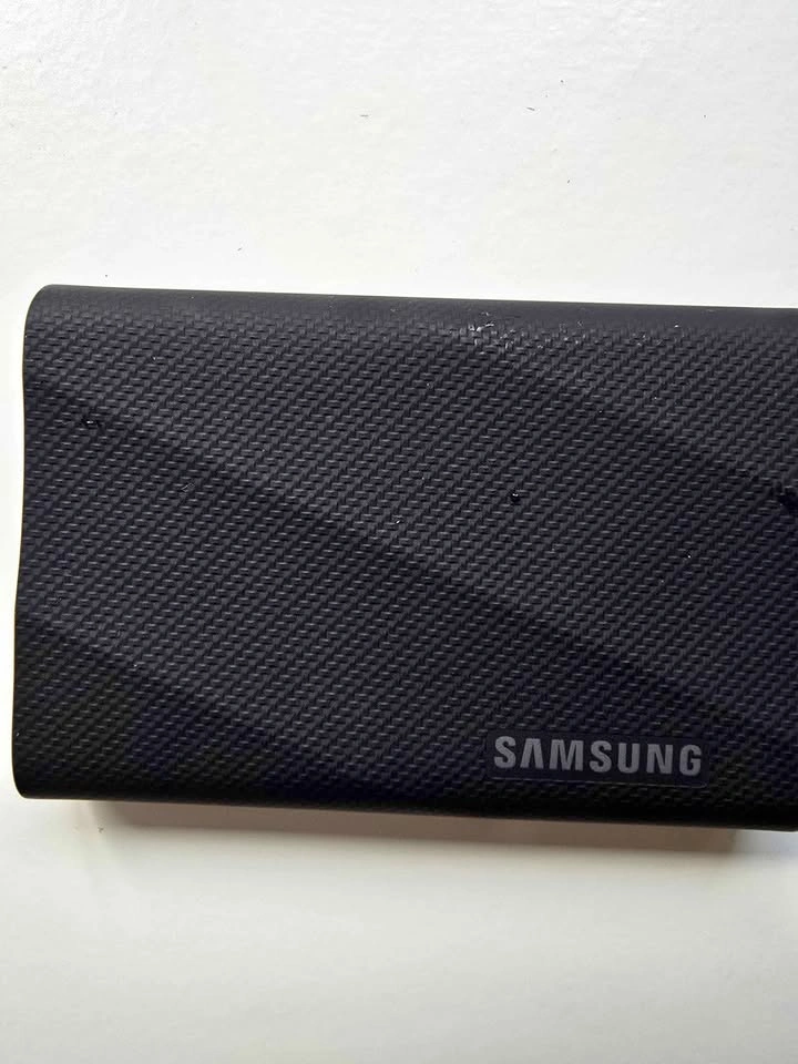 Samsung 2 TB Portable SSD T9