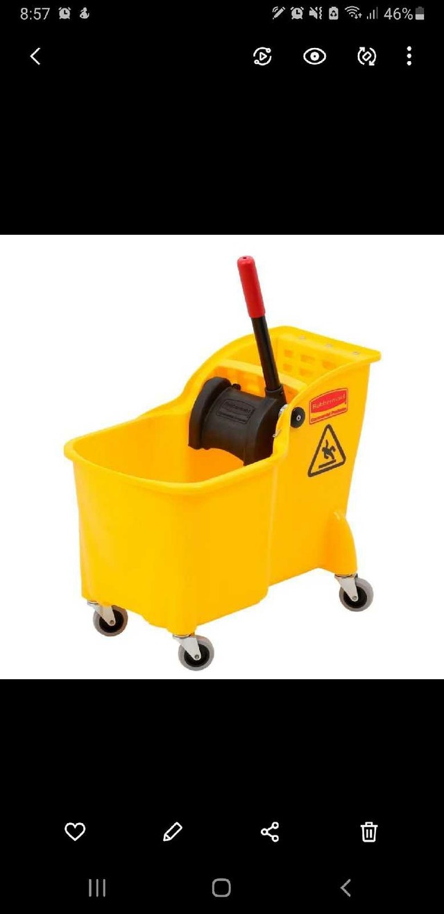 Rubbermaid Commercial Mop Bucket & mop