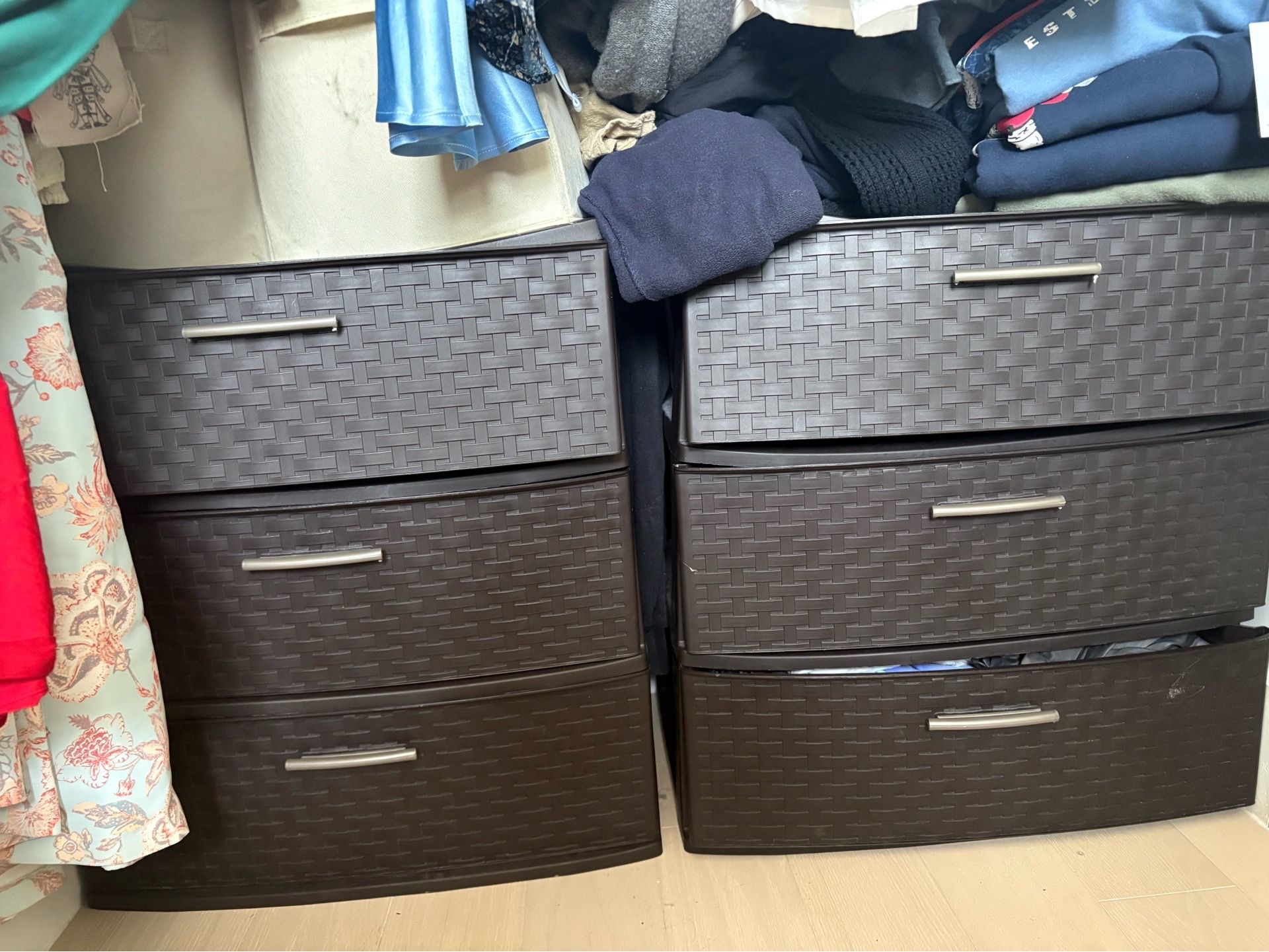 2x 3-drawer cabinet - photo 3