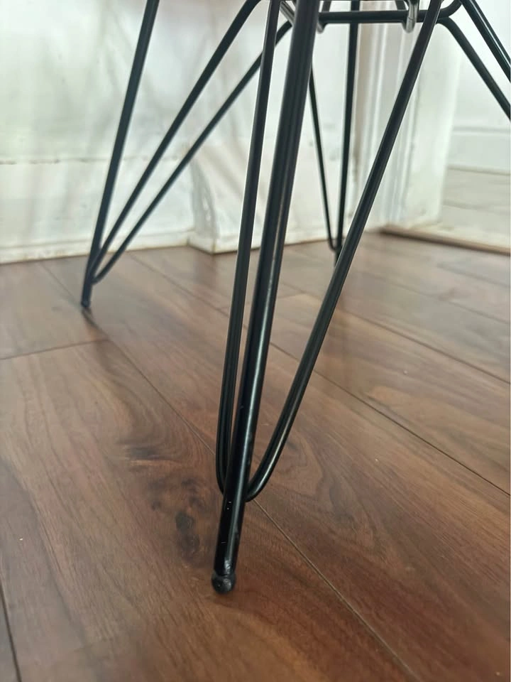Red Eames Style Accent Chair - Modern Mid Century - photo 3
