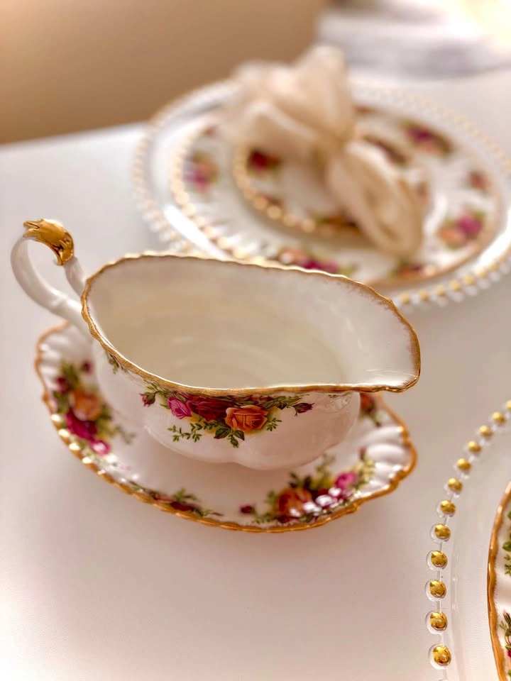 Royal Albert Old Country Roses Gravy Boat Underplate - photo 3