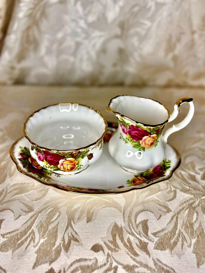 Royal Albert Old Country Roses Creamer, Sugar Bowl, and Tray Set