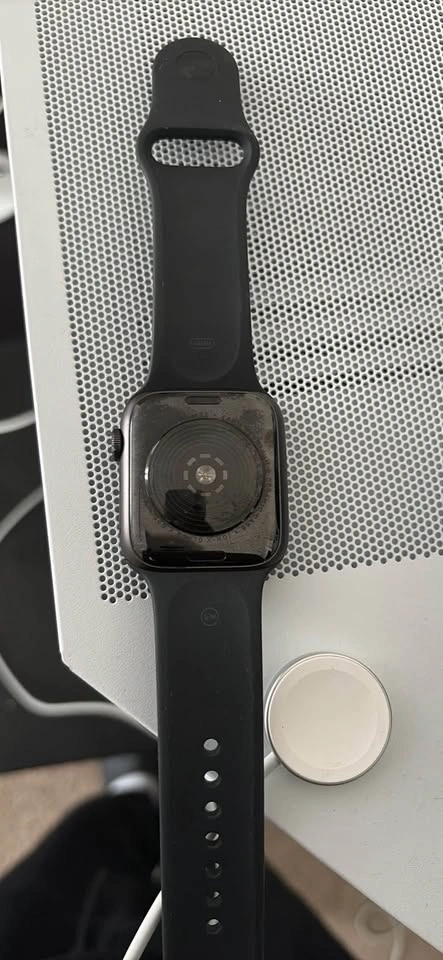 Apple Watch SE (First gen) - photo 2