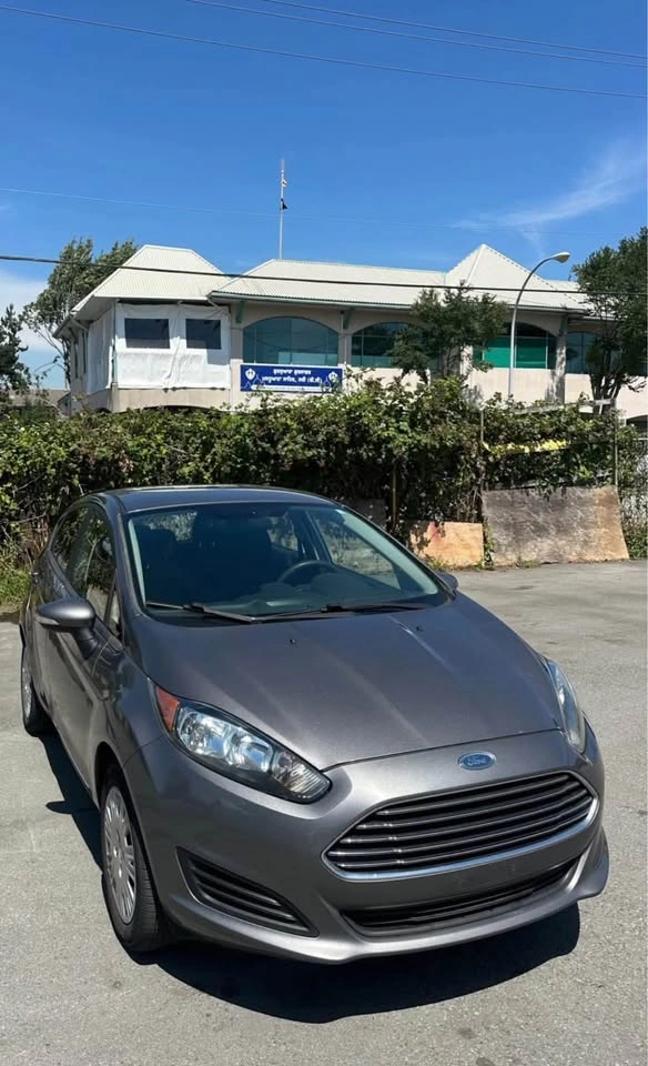 2014 Ford Fiesta - photo 2