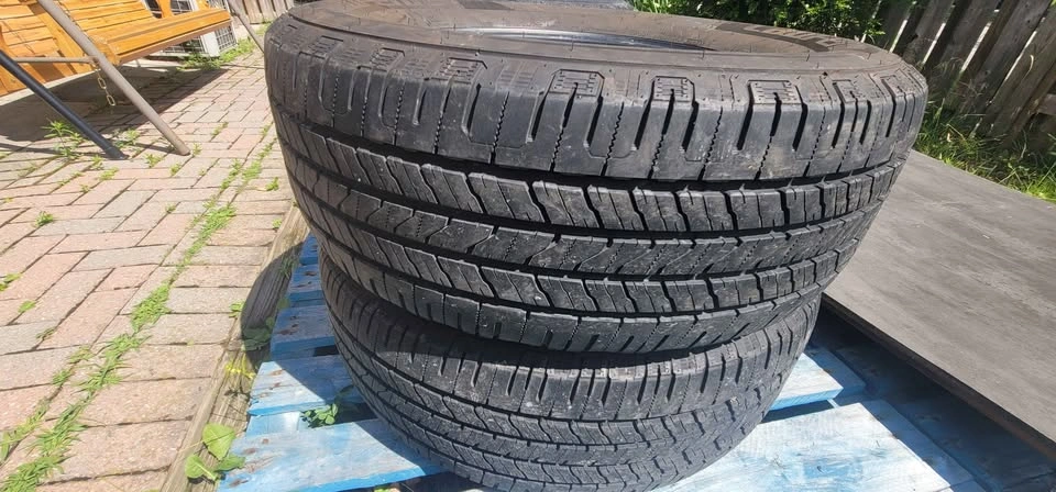 275/65R18 Tires - photo 2