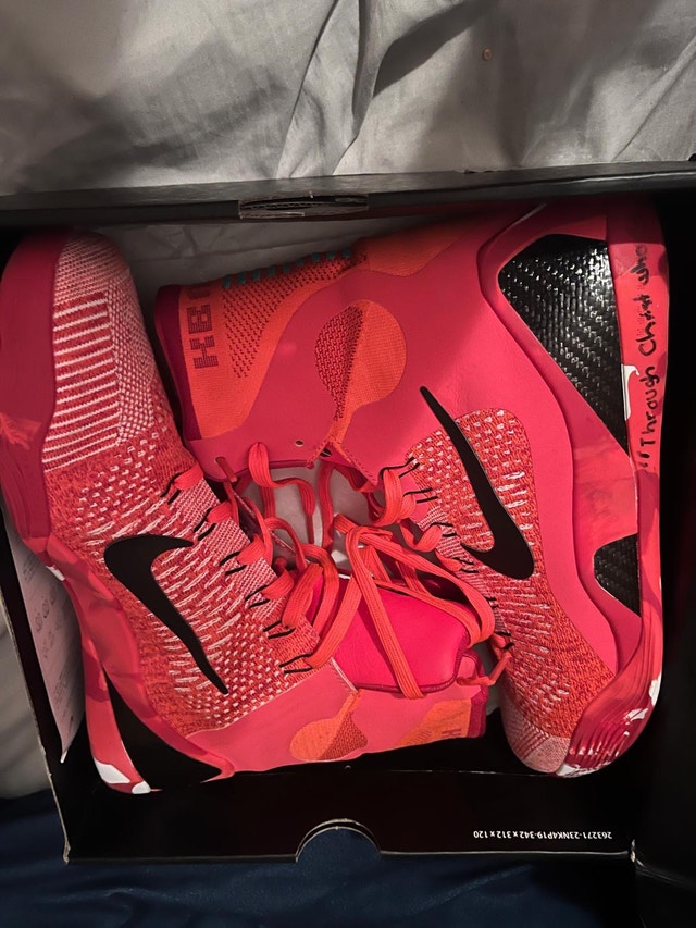 Kobe 9 Christmas - photo 5