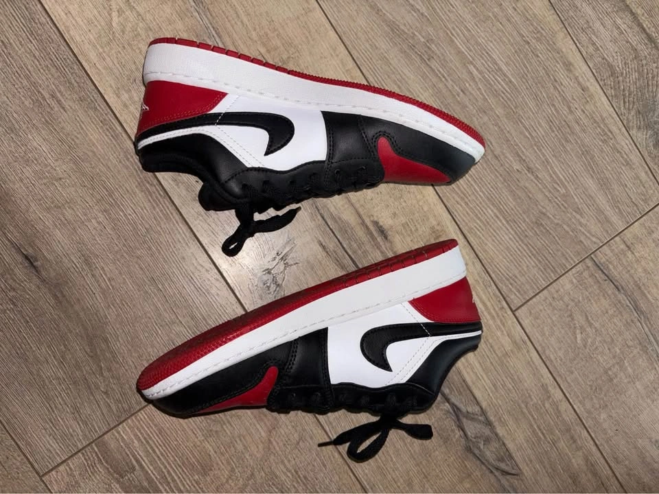 Jordan 1 Low Varsity Red - photo 2