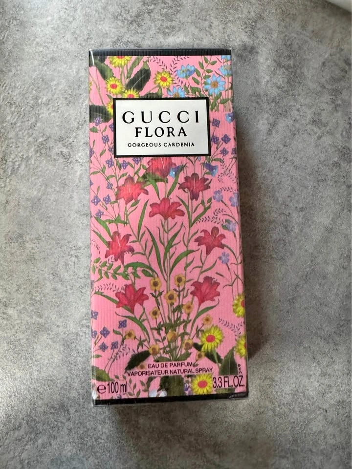 Gucci Flora perfume