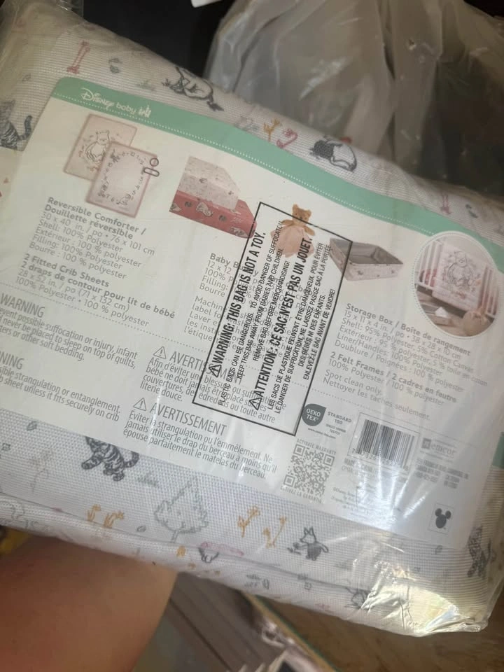 Winnie the Pooh baby stuff best offer - photo 4