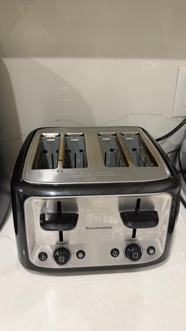 Toastmaster 4-Slice Toaster - photo 2
