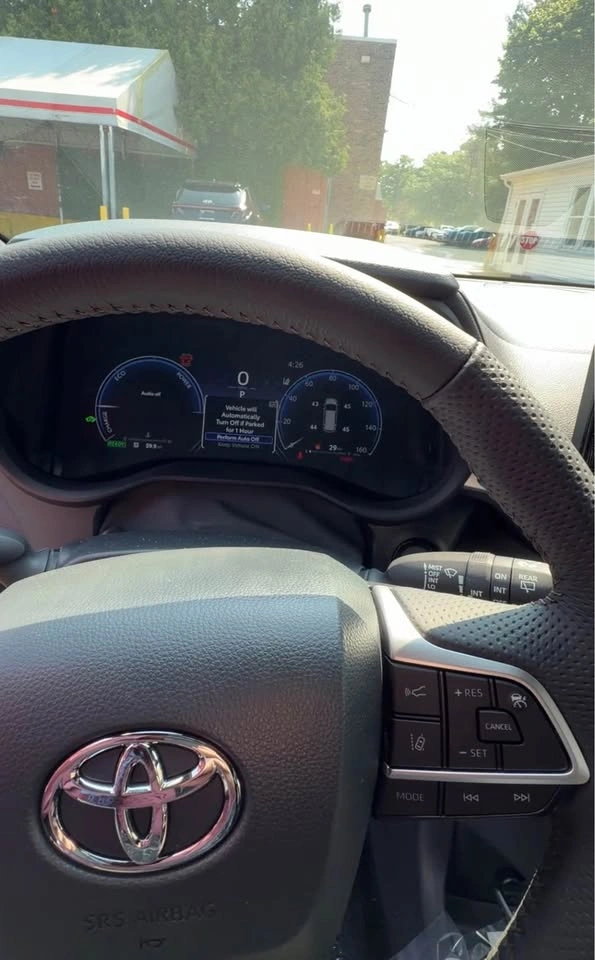 2026 Toyota Sienna · Limited Minivan 4D - photo 3