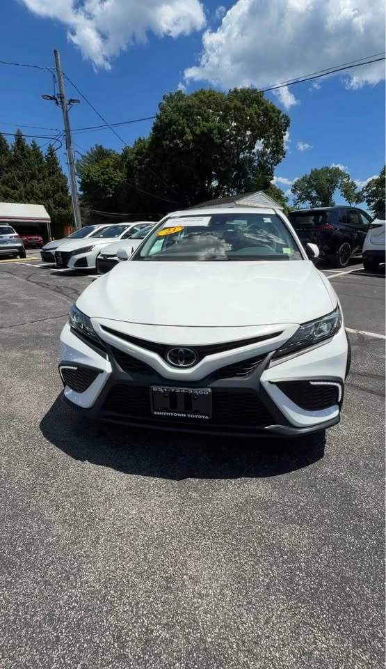 2023 Toyota Camry · SE Sedan 4D