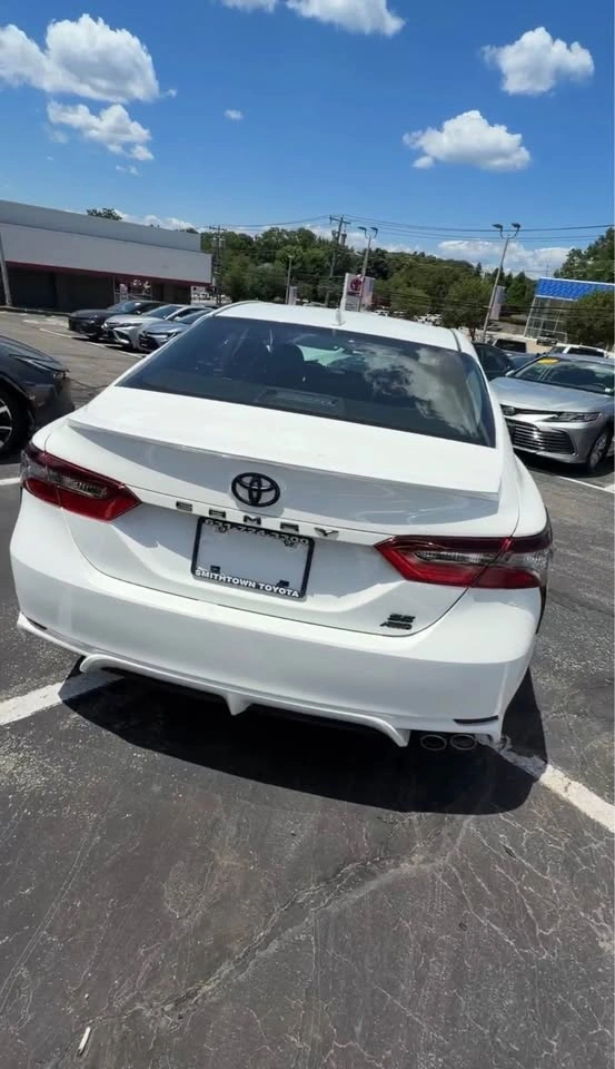 2023 Toyota Camry · SE Sedan 4D - photo 2