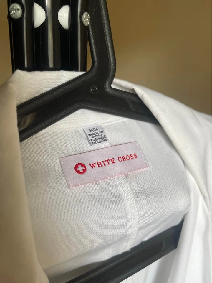 White Cross Lab Coat - photo 2