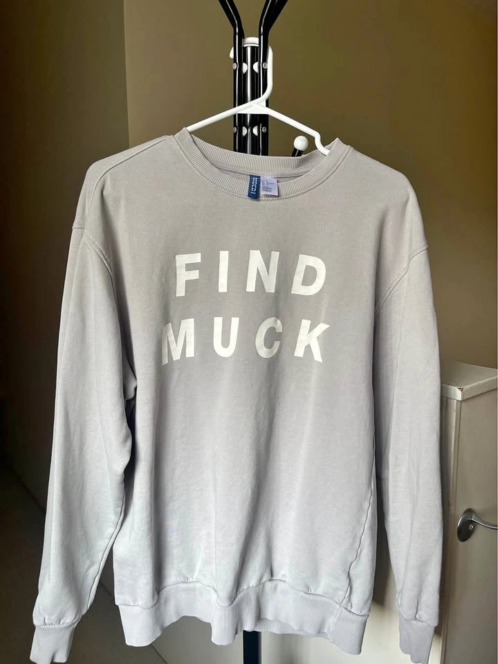 H&M sweatshirt