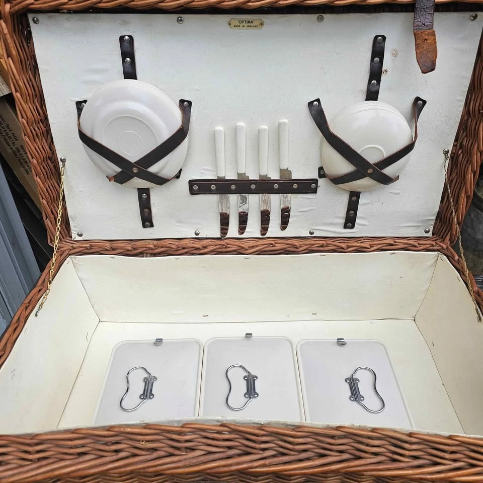Vintage Optima Picnic Basket Set- Made In England - photo 2
