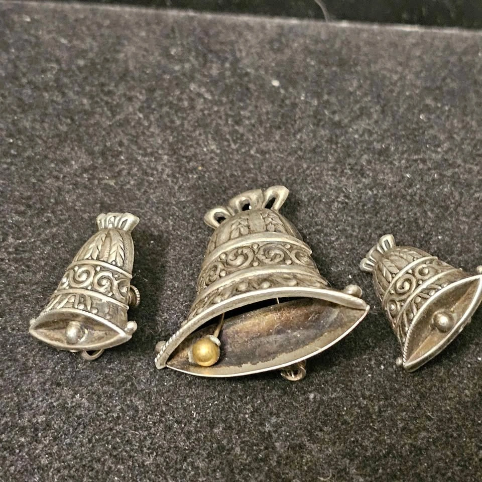 Vintage Lang Sterling Silver Bell Brooch & Earrings Set 12.6 gra