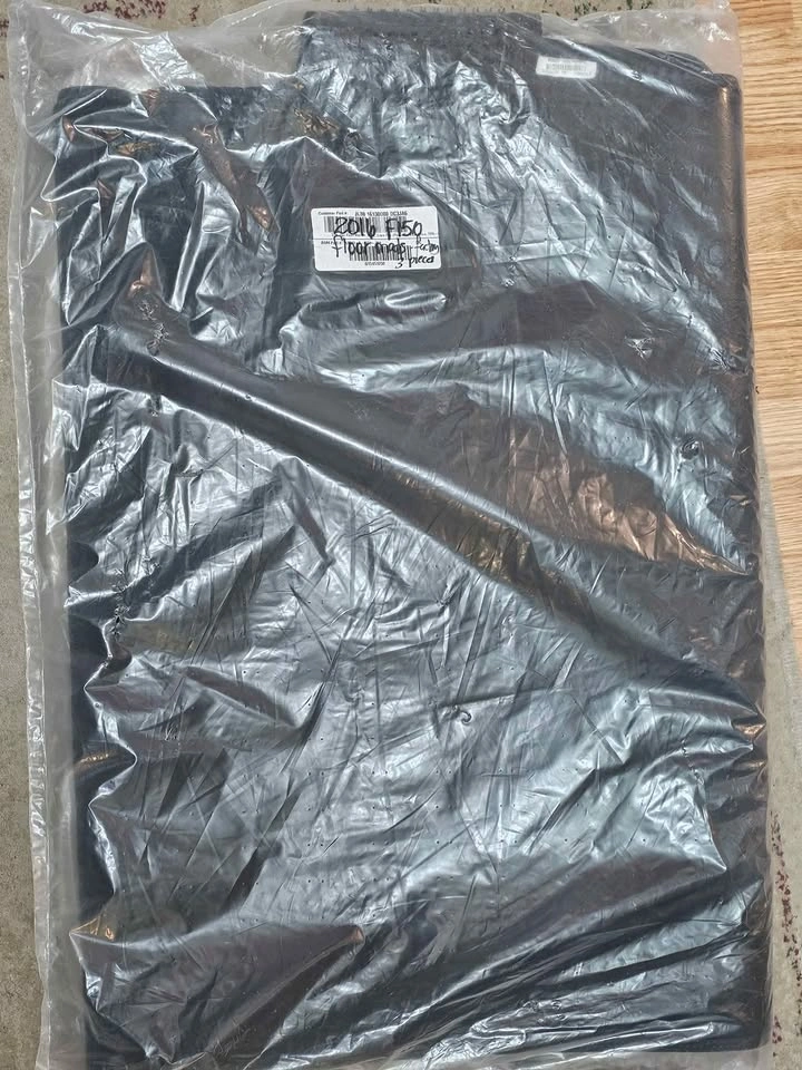 2016 Ford F150 Floor Mats OEM - photo 3