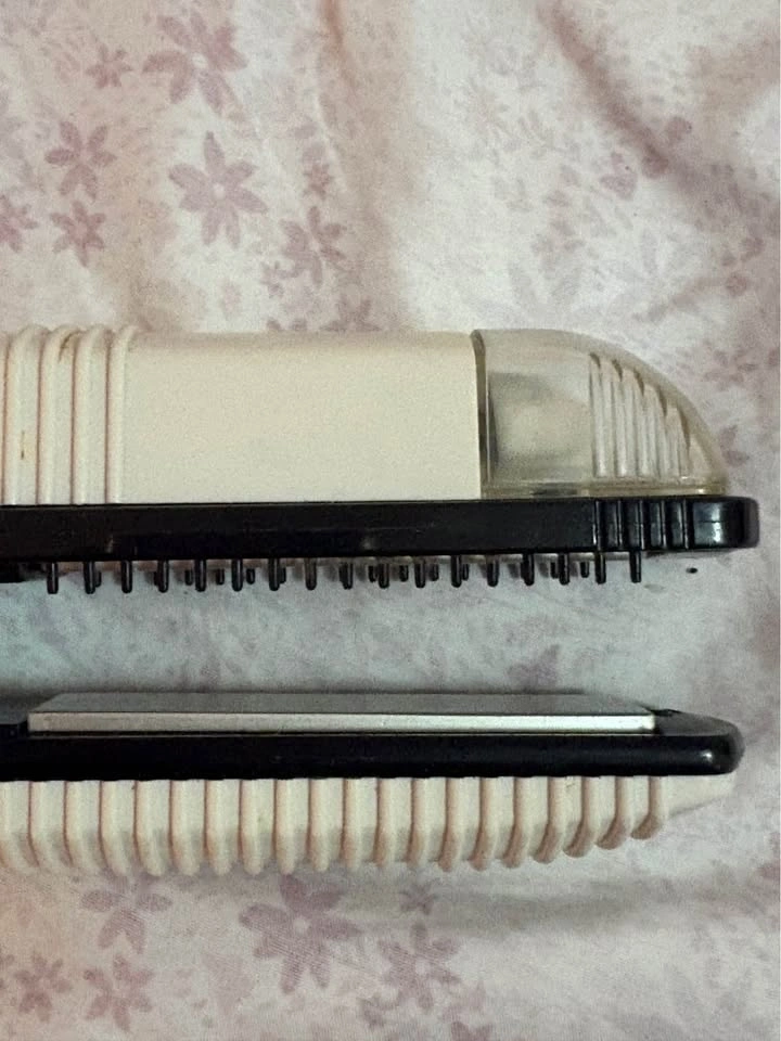 vintage Conair Hair Straightener - photo 2