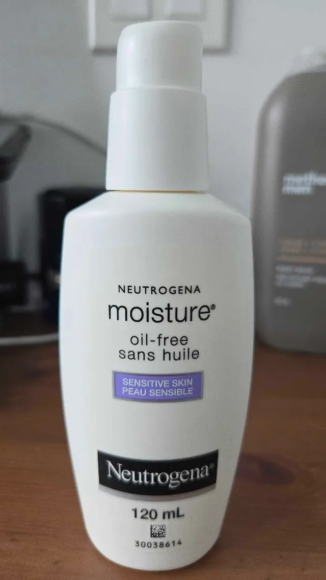 Neutrogena Moisture thumbnail