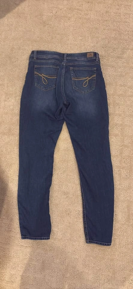 Jordache Skinny Jeans Size 8 - photo 3