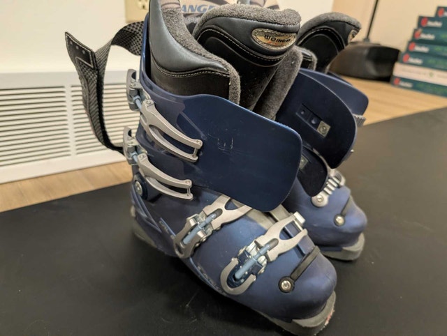 ski boots - photo 2