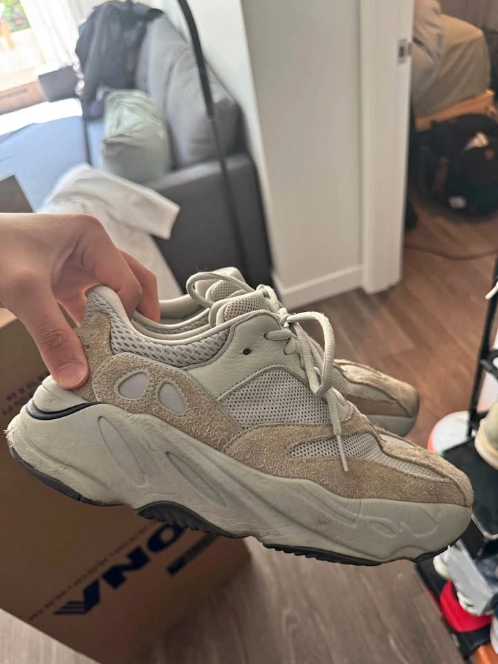 Yeezy 700