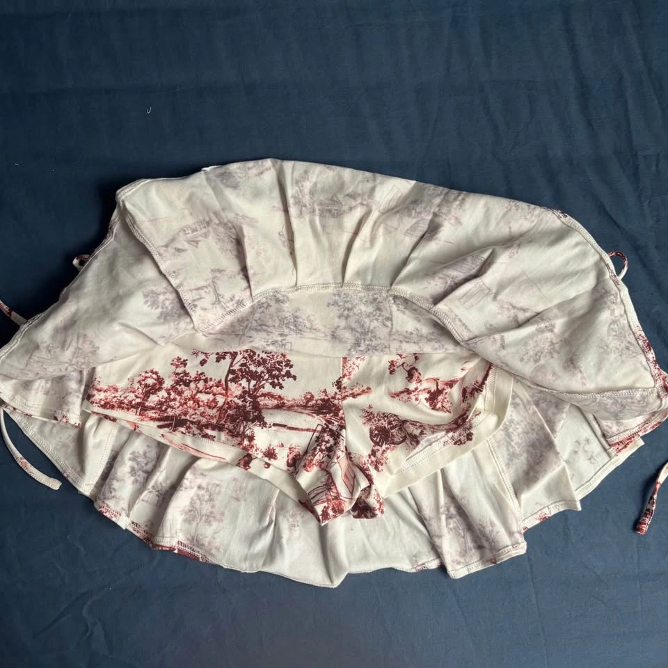 brand new white skort with pink/red details - photo 2