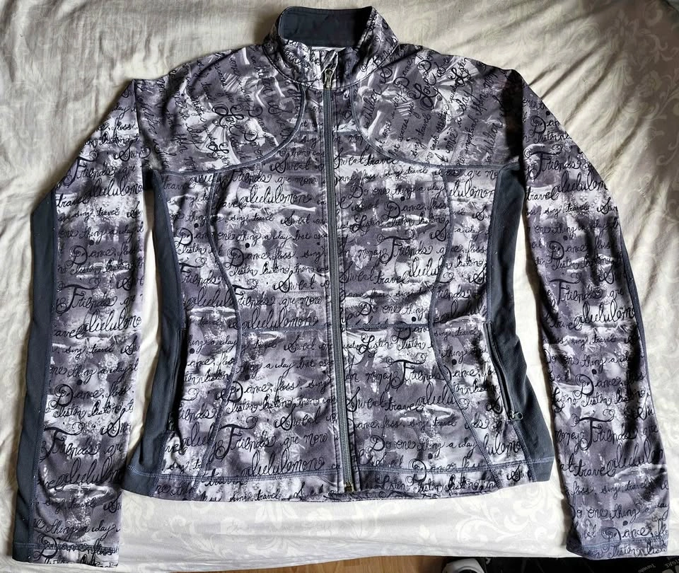 Lululemon Athletica inky manifesto india pattern jacket